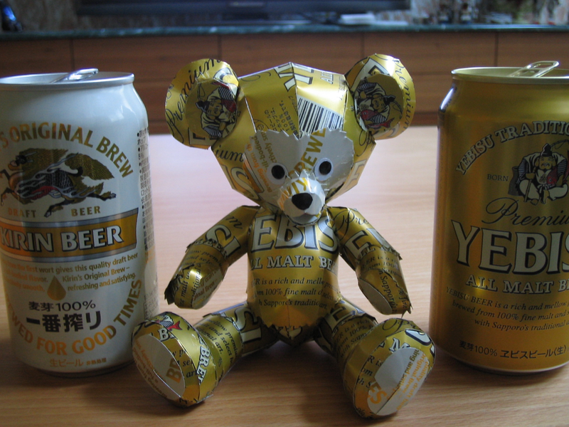 Illustration for article titled Japan's Amazing Drink Can Sculptures Will Melt Your Mind